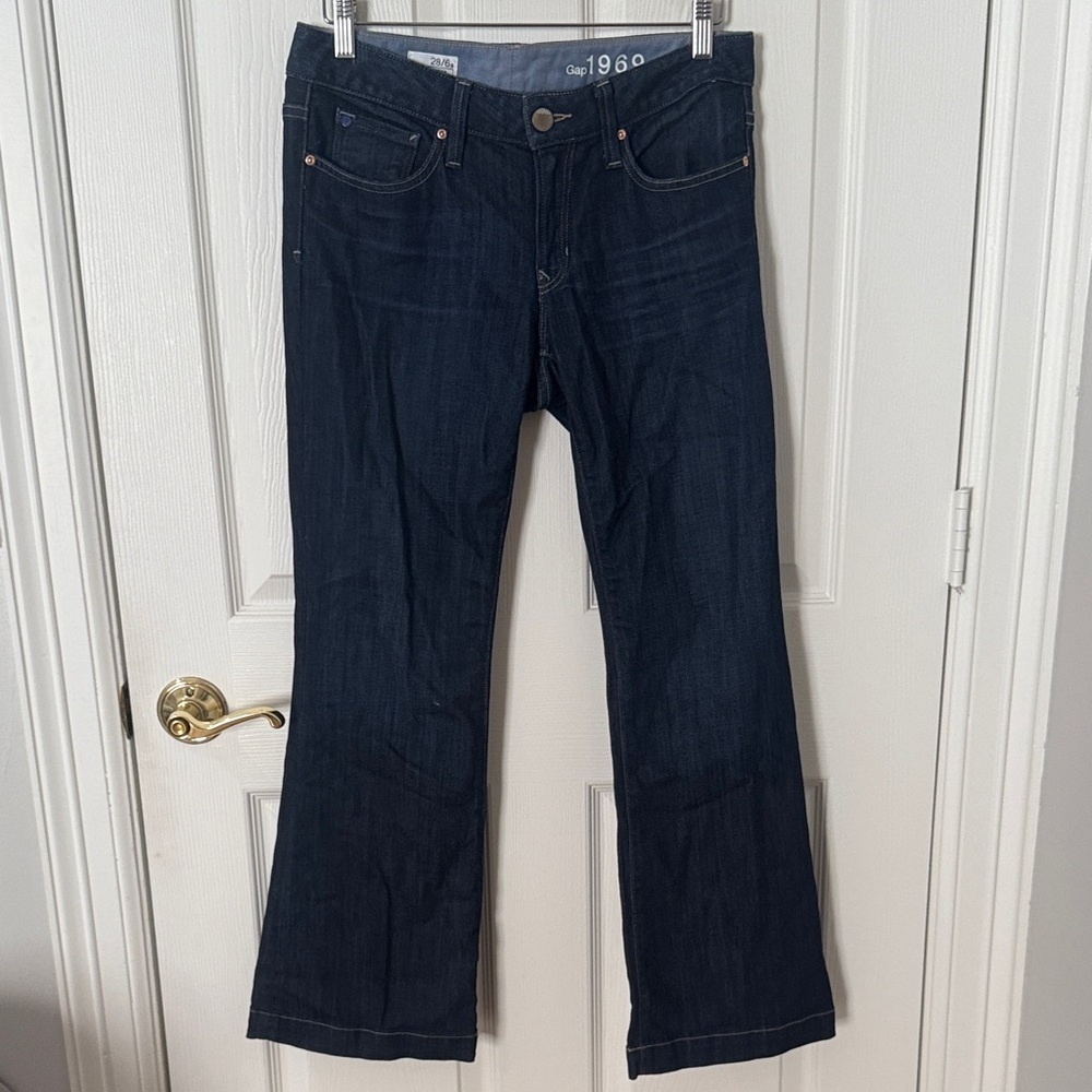 GAP Women's Boot Cut Jeans in Deep Indigo low rise 28/6